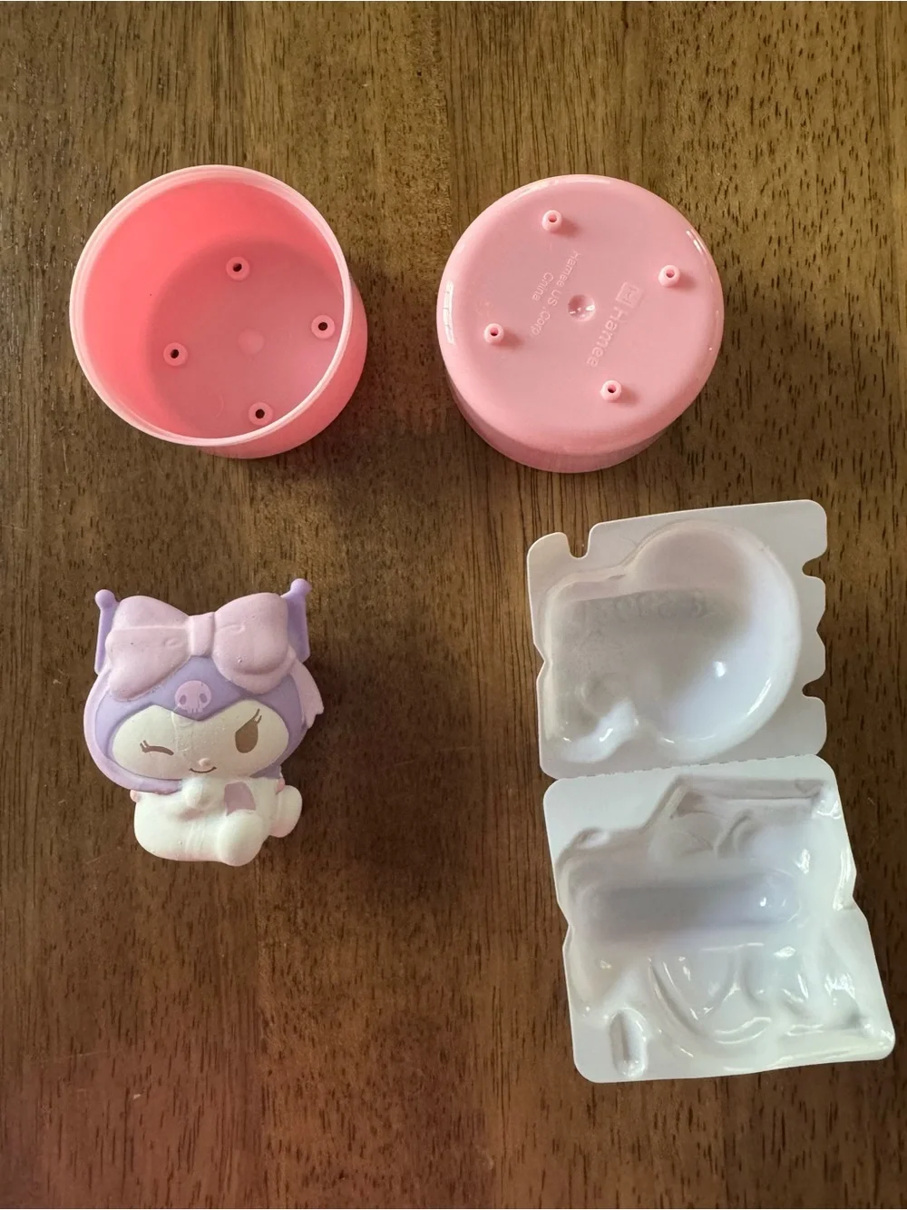 Hello Kitty Sanrio 13 Item Lot - Figures, Puzzle, Key Chain, Squish Toys, Blinds